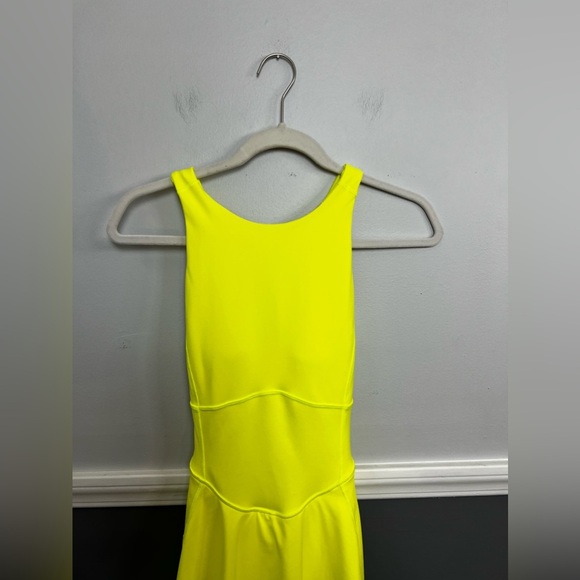 Lululemon Court Crush Dress 2 Yellow - Picture 4 of 8